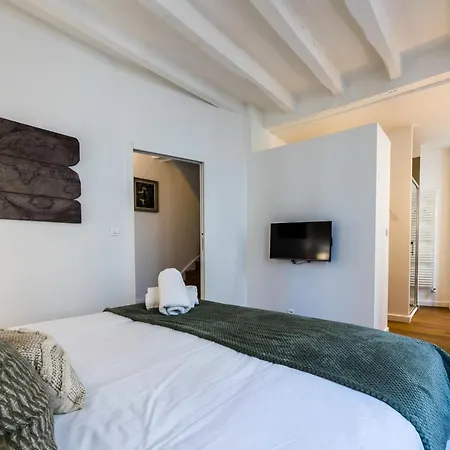 Mellow Keyweek Town House בית נופש *